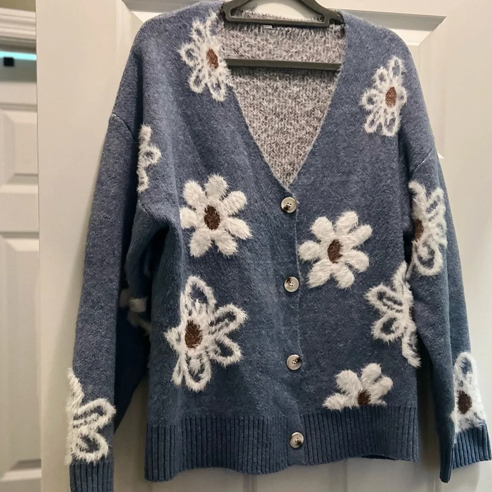 Bibifish floral print soft fuzzy knit button up cardigan sweater